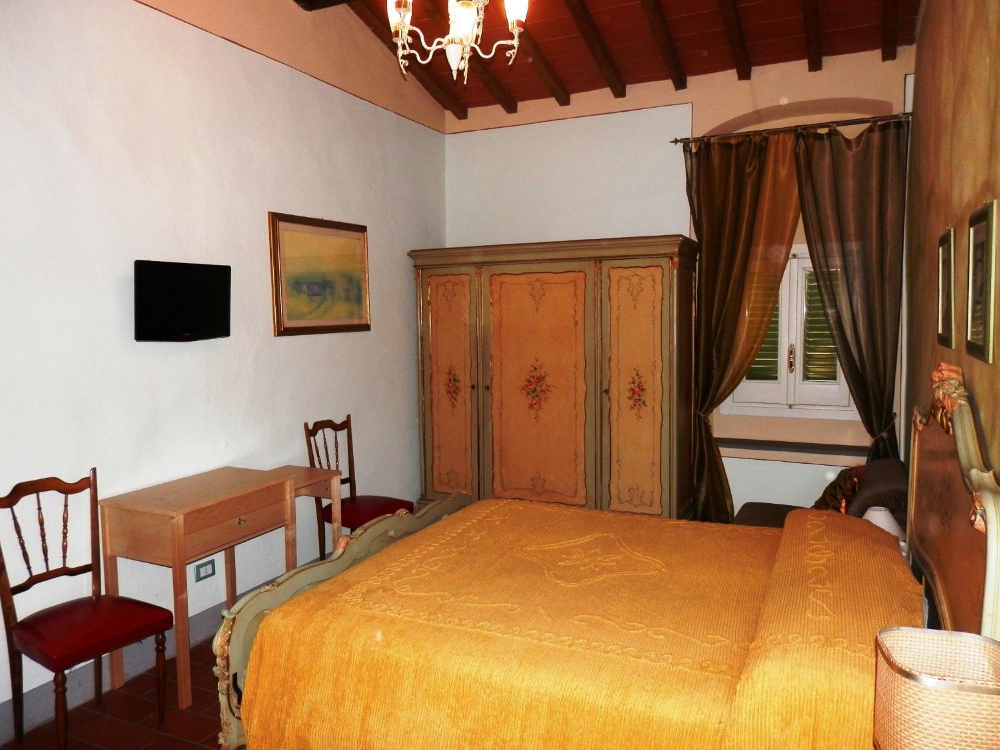 Incisa in Val d'Arno B&B Casale Ginette الغرفة الصورة