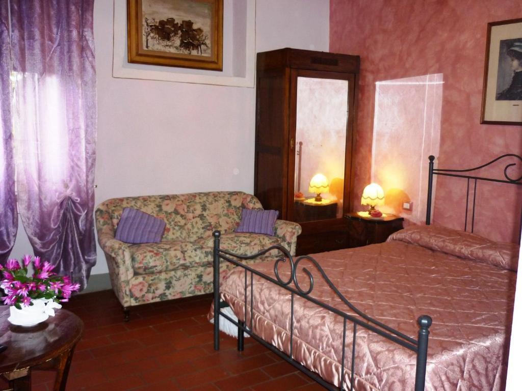 Incisa in Val d'Arno B&B Casale Ginette الغرفة الصورة